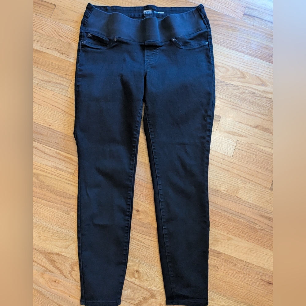 Signature by Levi Strauss Maternity Black Skinny Jeans